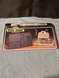 John Wright Fun & Easy Gingerbread House Mold Cast Iron Christmas Vintage 1986