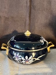 Vintage  Hand Painted Enamel Dutch Oven  10'x4'