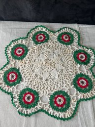 Vintage Holiday Doily 16d