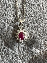 Sterling Silver Cute Fuchsia Colored Necklace Stamped 925 Italy 3.2g