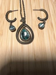 Gorgeous Teardrop Necklace Set Green