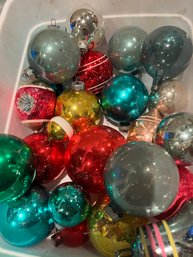 Rubbermaid Of Vintage Christmas Bulbs Glass, Mostly Shiny Brites.