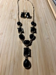 Black Teardrop Necklace Set Stamped NR