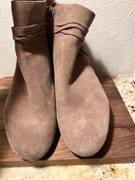 Violet And Red 8.5 Suede Leather Booties