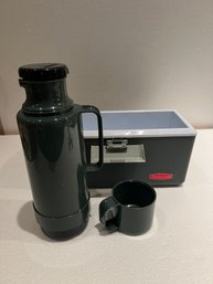 Vintage Rubbermaid Lunchbox And Thermos