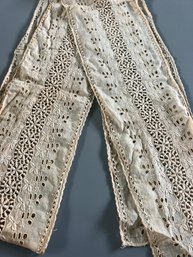 Vintage Heavy Lace 6'x 80' Long 1 Of 2