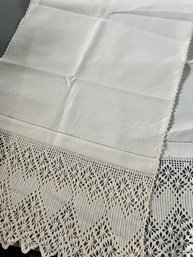 Beautiful Vintage Lace And Linen Table Runner