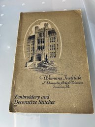 Women's Institute Of Domestic Arts  Embroidery  And Decorative