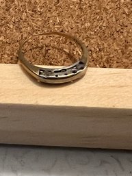 14k Gold Ring Size 6 1.1g