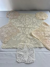 Assorted Tabletop Doilies