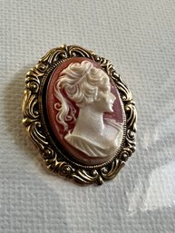 Stunning Cameo Pendant About 1'