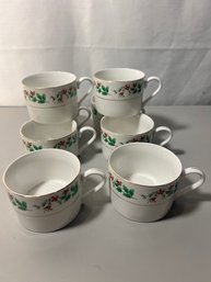 Set Of 8 Gibson Christmas Holly & Berry Coffee Cups W Saucers