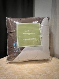 Brand New Brown And Tan King Comforter Fully Reversible