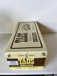 NIB Vintage Taos 'Indian Made' Moccasins 2052 Womens Size 8