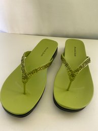 Amanda Smith Green Beaded Flip Flops Size 7 New