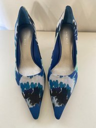 Brand New Nine West Pointed Toe Blue Printed Heels Size 7.5M