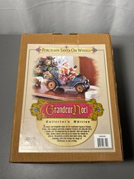 Grandeur Noel Porcelain Santa On Wheels Blue Car Collectors Edition 2003 Mint