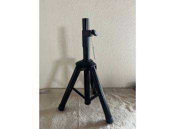 Plastic Tripod, 21 Inches As It Stands