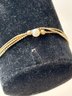 Vintage Gold Tone Sophisticated Mono-Pearl Bracelet