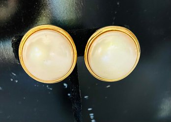 Vintage Gold Tone Large Pearlescent Clip-on Earrings