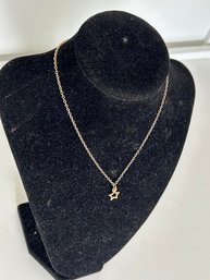 Thin Elegant Star-Pendent Gilded Necklace