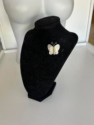 Vintage Silver Tone Butterfly Filagree Pin