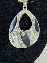 Abstract Elliptical Stone Studded Pendent Necklace