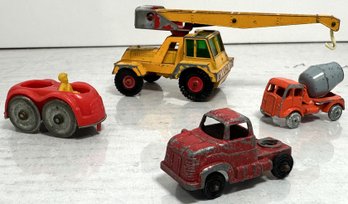 Grouping Of 4 Vintage Vehicles Tootsietoy Matchbox Carnival Car Cement Mixer Taylor Jumbo Crane