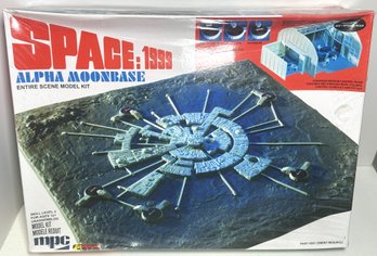 MPC Space 1999 Alpha Moonbase Model Kit Sealed New In Package