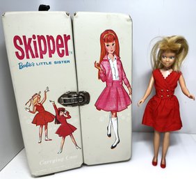 1964 Mattel Barbie Little Sister Skipper Vinyl Doll Case & Dressed Skipper Doll In Original Clothing