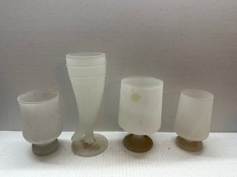 Lot Of MCM Frosted Viking Powder Horn Pilsner Glasses By Indiana Glass