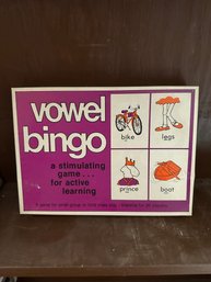 Vtg Vowel Bingo Game