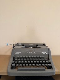 Royal Arrow Manual Typewriter