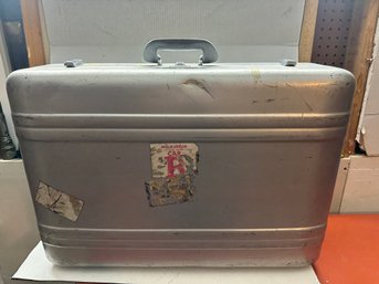 Vintage Large Halliburton Aircraft Aluminum Suitcase Case No Keys Mcm