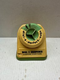 Dial A Perfect Edge Dial-X Sharpener, Sharpens Everything, Vintage 1960s Knife And Scissors