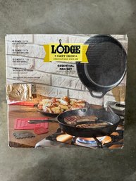 Lodge Cast Iron Essential Pan Set