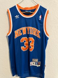 *Vintage NBA Adidas HWC New York Knicks Jersey 33 Patrick Ewing 90s Y2K -medium