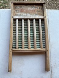 Vintage National Washboard Co. No.802 Wood Ribbed Glass