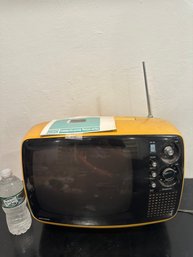 Panasonic TR-542A 'The Milano' Solid State Television