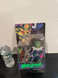 Sealed Mars Attacks - Paeec Overlord 1996 Action Figure Trendmasters