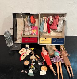 1961 Vintage Barbie Black Vinyl Ponytail Case With Dolls, Outfits & Accessories