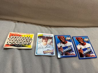 Assorted Baseball Card Lot