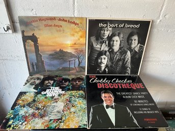 Lot Of 4 Assorted Vinyl Records- Bread, Byrds, Etc