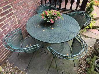 1960s Green Patio Wrought Iron Dining Table & 4 Chairs