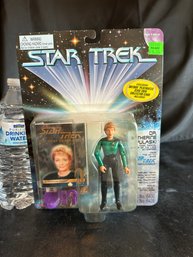 Star Trek TNG Dr. Katherine Pulaski NEW Sealed Action Figure Playmates 1995