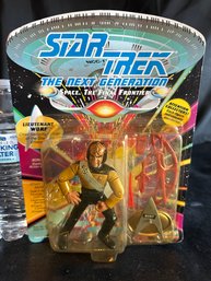 Sealed Star Trek Next Generation Lieutenant Worf 1992 Action Figure