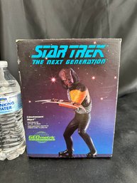 Star Trek The Next Generation Lieutenant Worf 12' 1/6 Scale