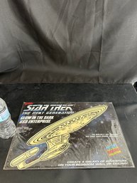 Sealed AMT 1988 Star Trek The Next Generation, U.S.S. Enterprise Starship Model Kit