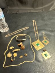 Vintage Gold Tone Jewelry Lot