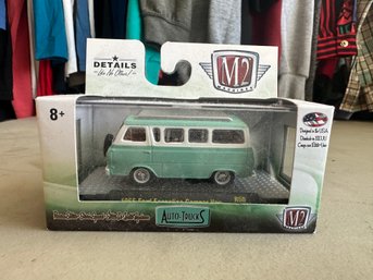 Sealed M2 Machines Rally  Ford Ecocline Van